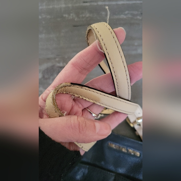 Pre Loved Bundle Of Michael Kors Purses - Picture 16 of 16